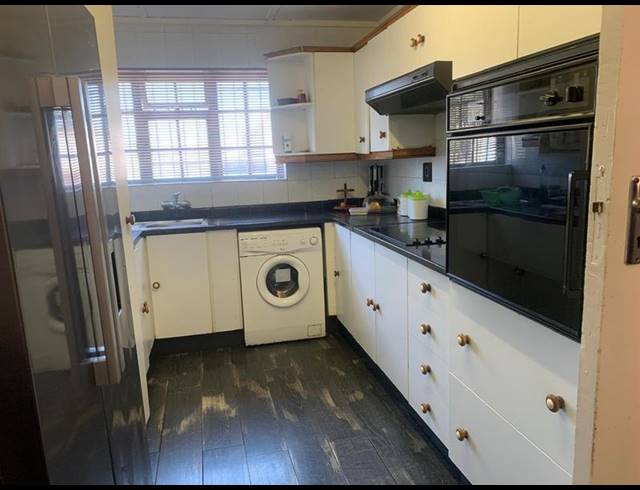 3 BEDROOM HOUSE FOR SALE IN WESTRIDGE